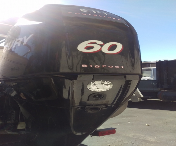 Used Tracker Fishing boats For Sale in California by owner | 2009 SunTracker Fishing Barge 21